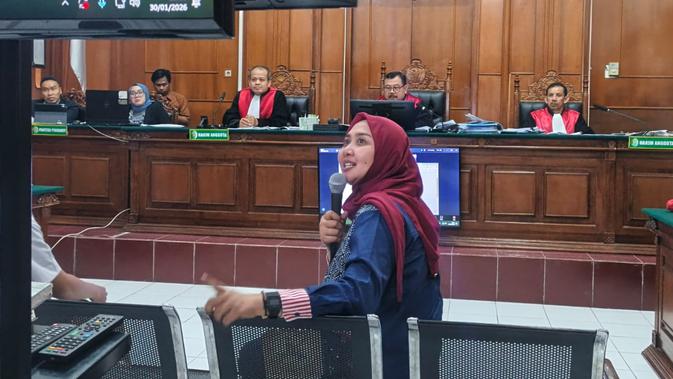 Pengakuan Fujika Istri Siri Kusnadi Dalam Skandal Korupsi di DPRD Jatim