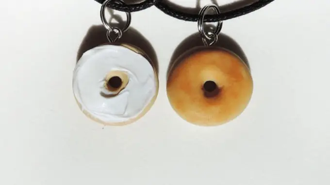 10 Kalung Kece untuk Ingatkan Betapa Eratnya Kamu dan Sahabatmu