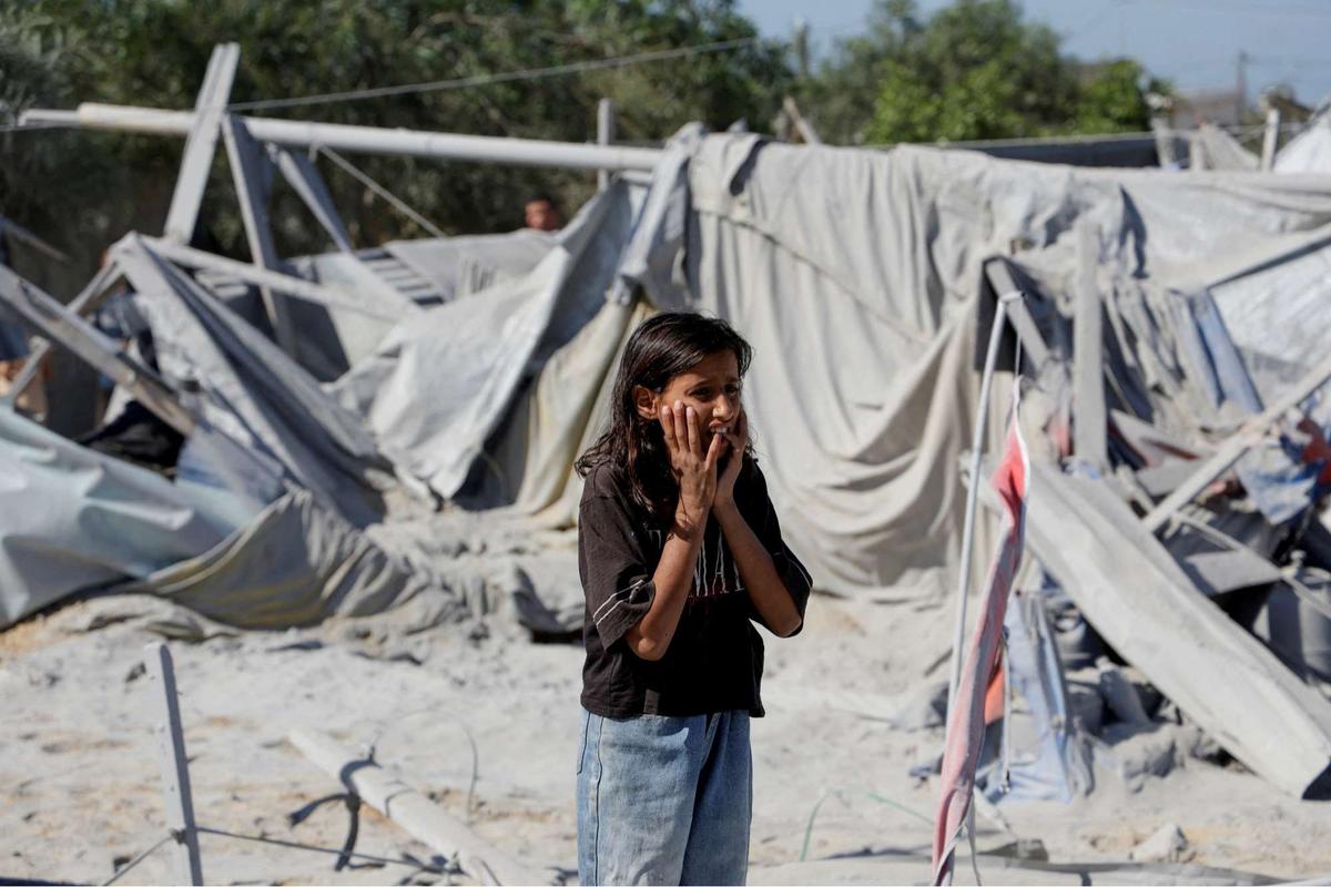 Detik-detik serangan udara Israel hantam kamp pengungsian Jalur Gaza