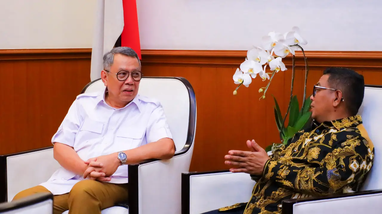 Wali Kota Tangerang Selatan (Tangsel), Benyamin Davnie, menerima kunjungan Gubernur Banten terpilih, Andra Soni, di rumah dinasnya di kawasan Serpong, Tangerang Selatan. (Istimewa)