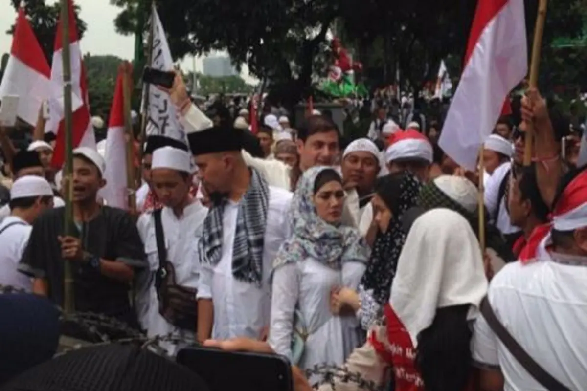 [Bintang] Ahmad Dhani dan Mulan Jameela