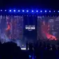 Prosesi pemadaman api Asian Para Games pada upacara penutupan di Stadion Madya GBK, Sabtu (13/10/2018). (Vidio.com)