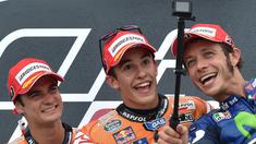 Video rangkuman momen-momen indah MotoGP yang terjadi pada musim 2015.