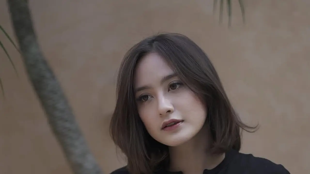 Gaya Rambut Pendek Artis 2025