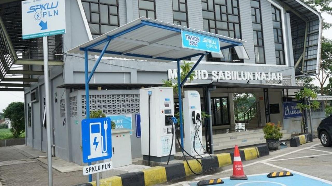 Kementerian PU Perkuat Layanan Mudik Lebaran 2026 dengan 189 SPKLU di Rest Area Tol
