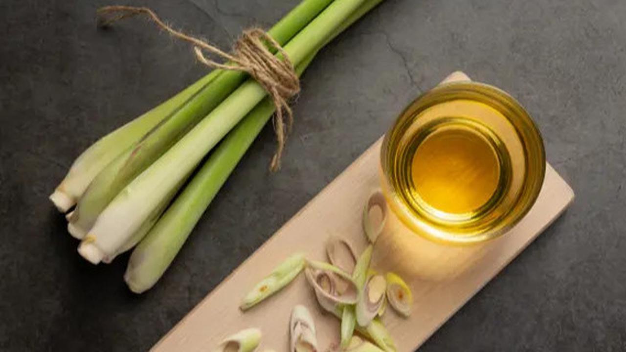 5 Resep Rebusan Daun dan Jamu Herbal yang Bisa Bikin Wajah Bebas Keriput dan Awet Muda
