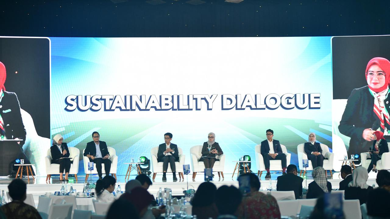 Pertamina menyelenggarakan Sustainability Dialogue dengan mengangkat tema 'Driving Sustainable Impact: Pertamina’s ESG Journey.'