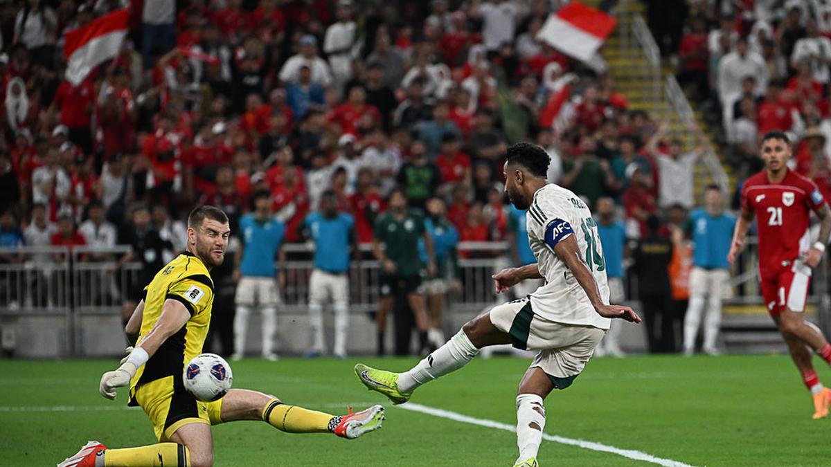 3 Pemain Terbaik Timnas Indonesia Saat Kalah dari Arab Saudi: Maarten Paes Gagal Selamatkan Garuda, tapi Tampil Heroik!
