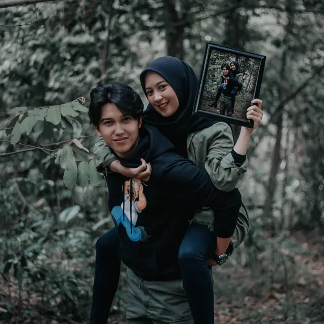 Sudah Menikah, Ini 6 Potret Aktor Sidik Edward dan Istri yang Jarang Tersorot