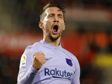 Barcelona berhasil memetik poin penuh kala bertandang ke markas Real Mallorca dalam duel pekan ke-19 La Liga 2021/2022, Senin (3/1/2022). (AP/Francisco Ubilla)