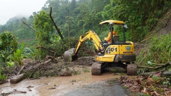 Longsor Jepara Putuskan Akses 3.522 Warga Desa Tempur