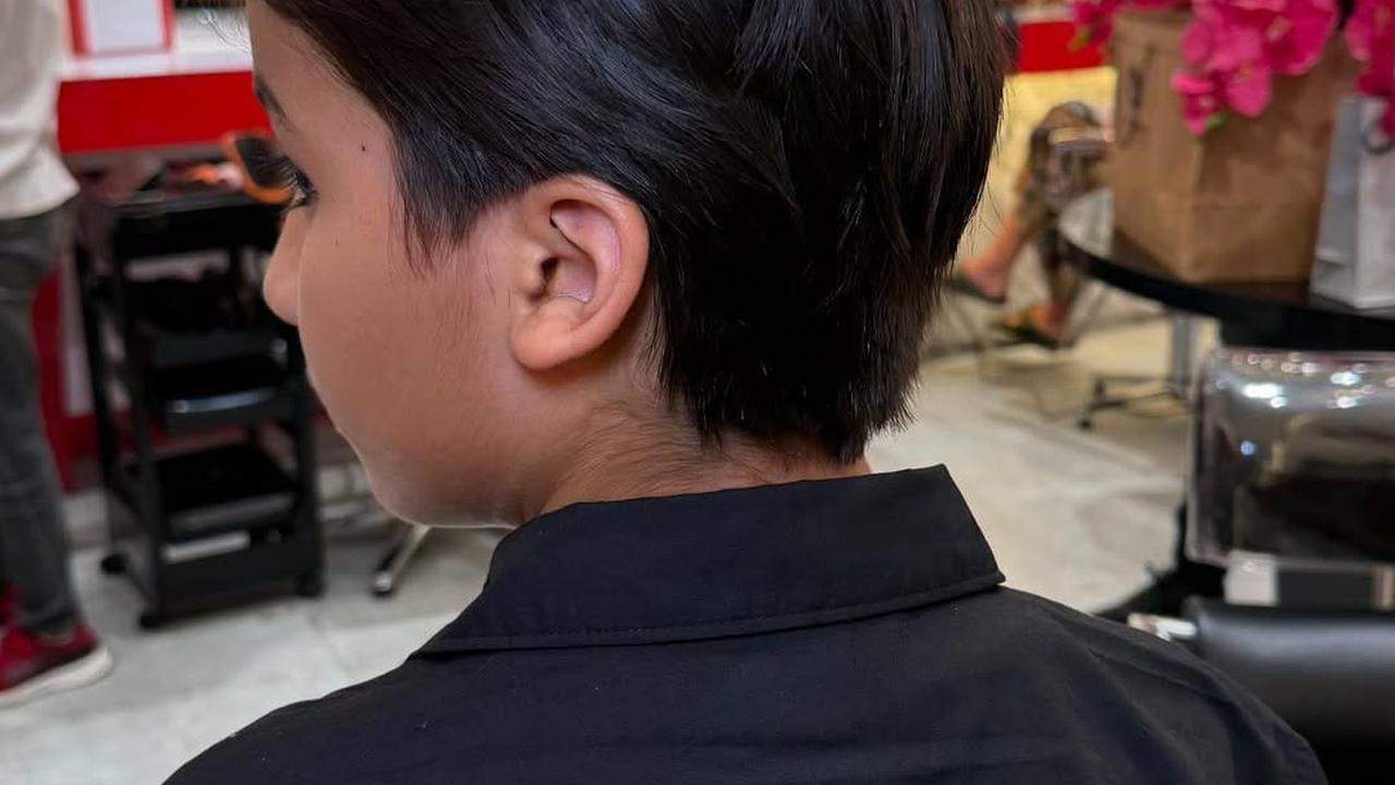 Tasyi Athasyia Bagikan Momen Sang Anak saat Potong Rambut Gondrong