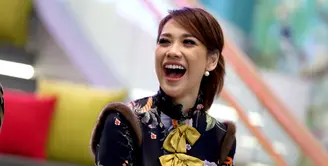 Untuk kali pertama penyanyi dan pemeran Bunga Citra Lestari menggelar konser. Konser bertajuk It's Me BCL ini juga sekaligus menandai BCL 10 tahun perjalanan di industri musik. (Nurwahyunan/Bintang.com)