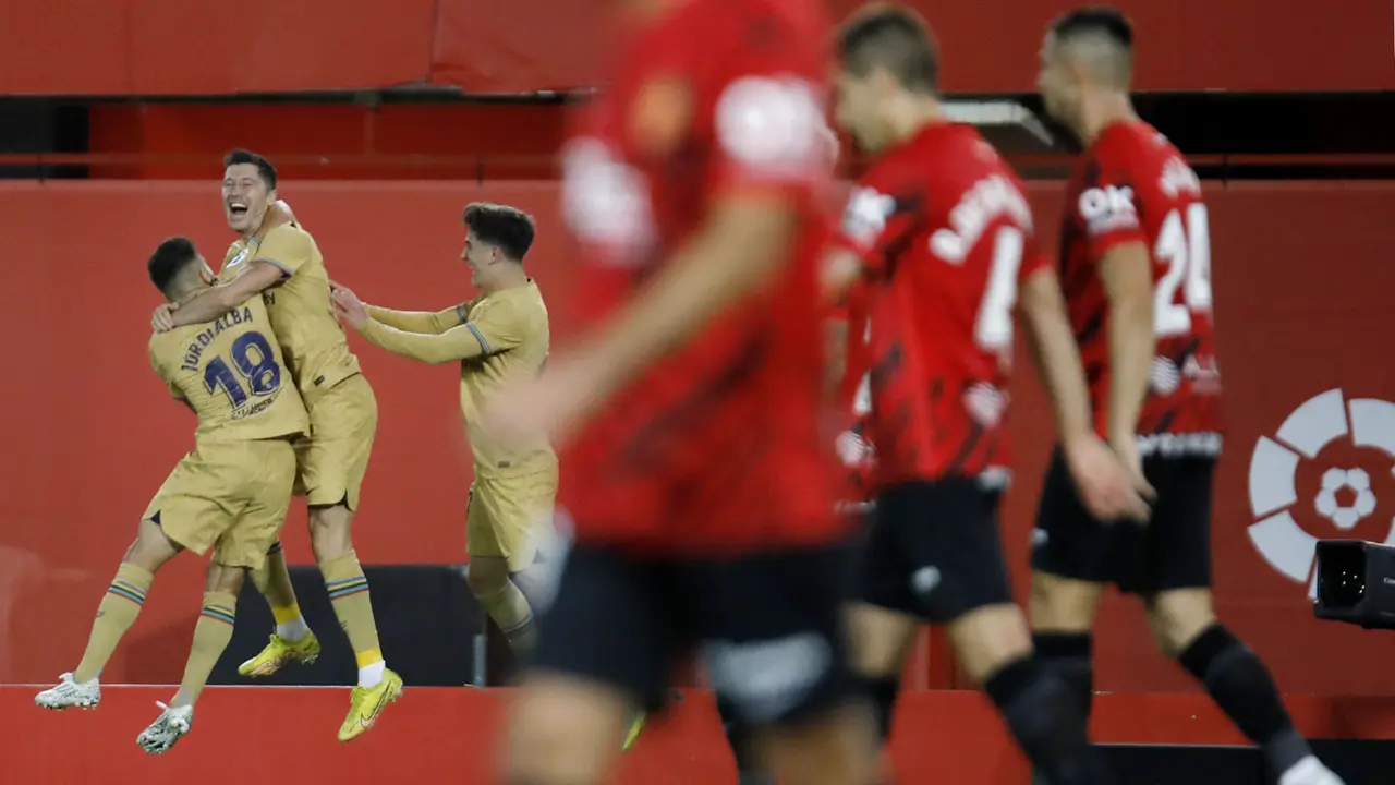 Foto: Robert Lewandowski Lagi, Barcelona Jinakkan Real Mallorca di Liga Spanyol