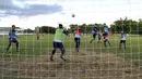 Pesepakbola timnas U-19 Indonesia melakukan latihan jelang pertandingan kedua Grup B turnamen Piala Asia U-19 di Stadion Yangon United, Yangon, Myanmar, Jumat (10/10). (ANTARA FOTO/Andika Wahyu)
