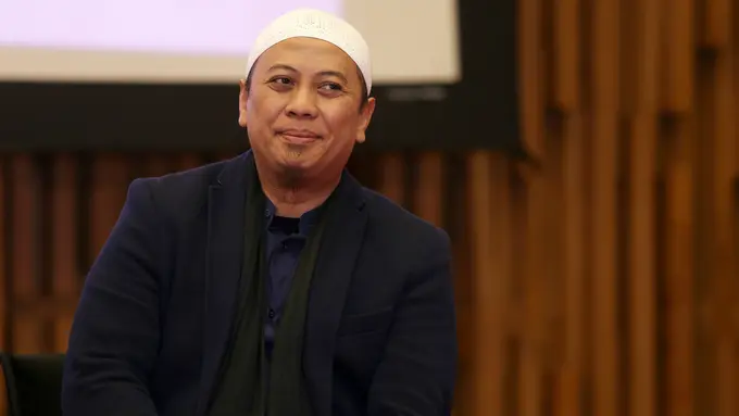 [Bintang] Tak Cuma Dua, Opick Dikabarkan Punya Tiga Istri?