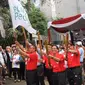 PLN menggelar “Mudik Bersama BUMN 2017” bagi keluarga para pedagang kaki lima dan masyarakat di sekitar Kantor PLN di Jakarta.