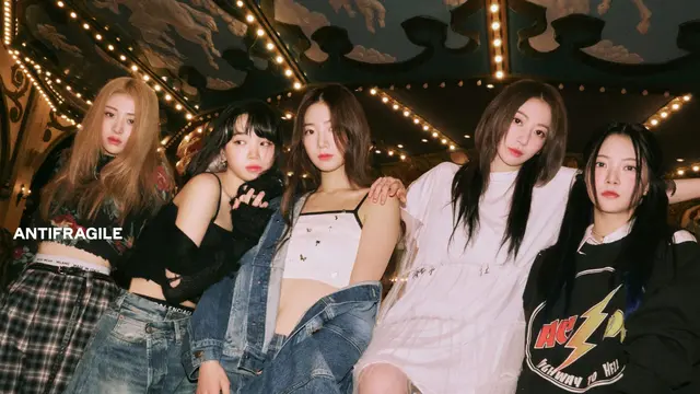 Le Sserafim. (Foto: Source Music via Soompi)