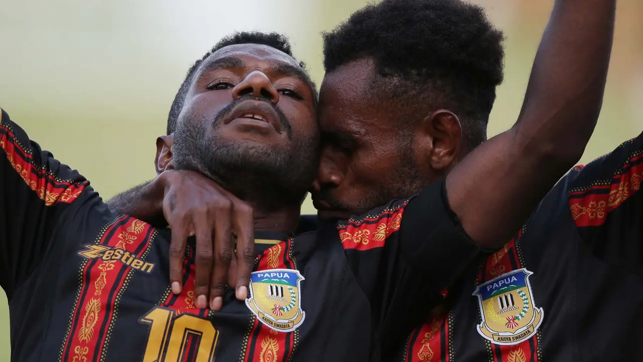 Foto: Dua Gol Ricky Cawor Bawa Papua Raih Emas di PON XX Papua