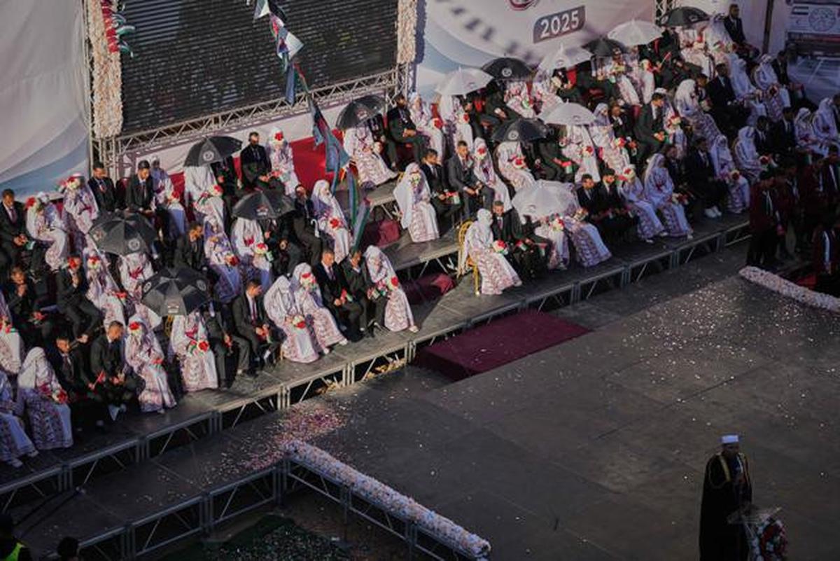 54 Pasangan di Gaza Menikah Massal, Jadi Simbol Kehidupan Baru Warga Palestina