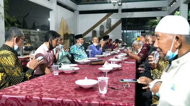Sahabat Ganjar Gelar Makan Malam Bersama Purnawirawan di Hari Pahlawan