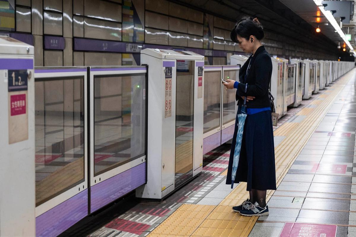 FOTO: Badai Jangmi Landa Jepang.  Ribuan Warga Diminta Mengungsi