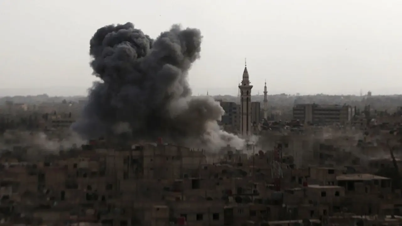 Gunakan Senjata Baru dari Rusia, 'Ibukota' ISIS Diserang Suriah
