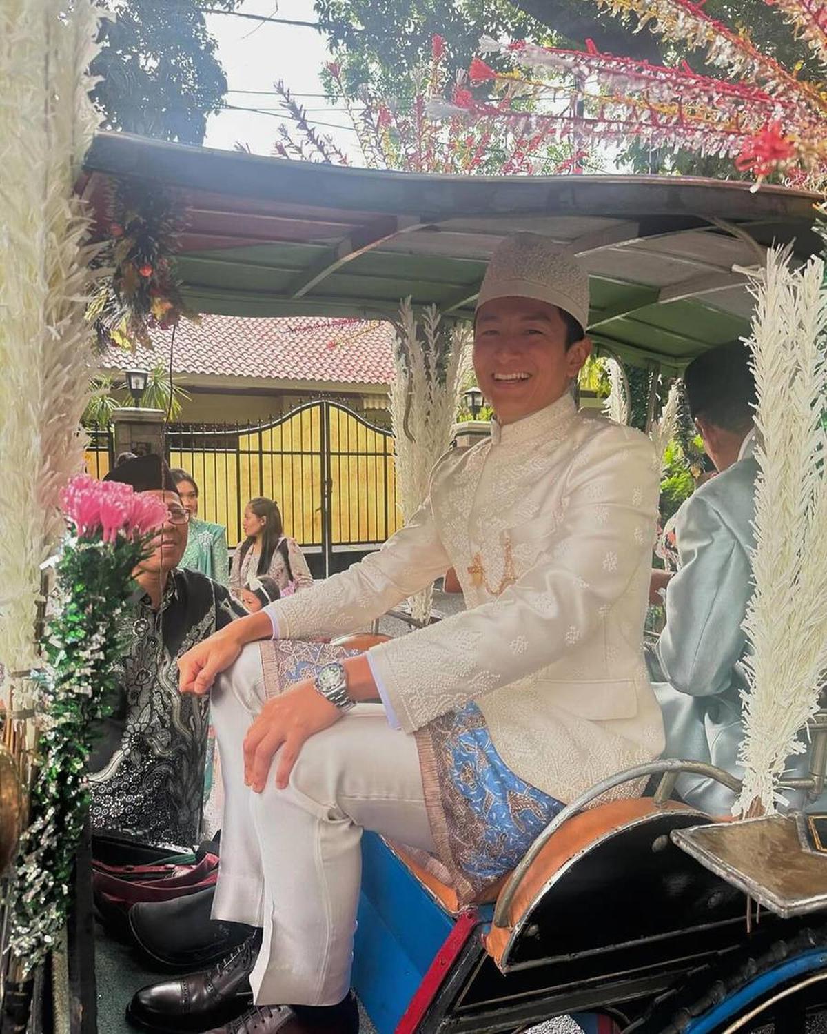 10 Potret Pernikahan Rio Haryanto dengan Keponakan Sandiaga Uno, Kental Nuansa Adat Betawi