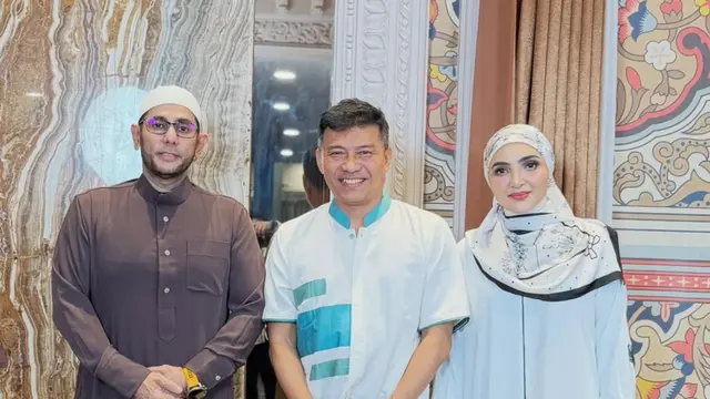 Ashanty setelah sampai ke tanah air pakai abaya. [@ashanty_ash]