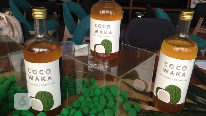 Produk virgin coconut oil (VCO) Coco Waka berasal dari Wakatobi, Sulawesi Tenggara. (Liputan6.com/Putu Elmira)