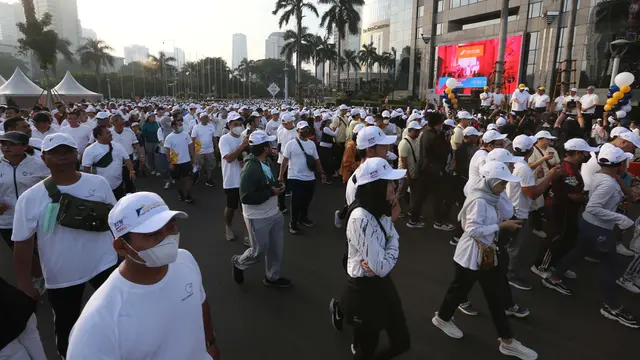 Sewindu PSN, Kemenko Perekonomian Gelar Fun Walk