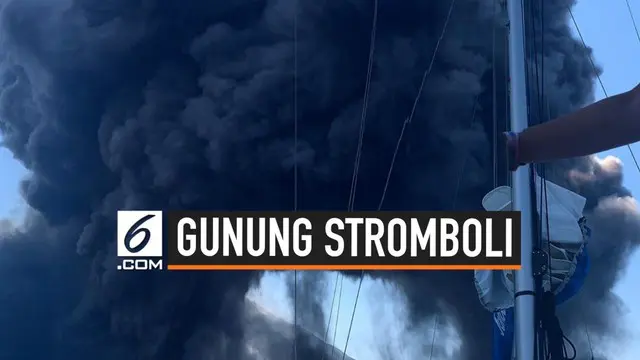 Viral video amatir rekaman detik-detik gunung Stromboli di Italia alami erupsi kembali. Beruntung, wisatawan yang merekam peristiwa tersebut dalam lari dari serangan kepulan abu dari gunung.