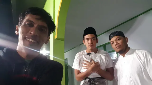 Namamu Kata Pertamaku Kisah Bisu Adipati Dolken Yang Mengharu Biru Entertainment 