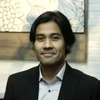 Ditengah kesibukannya mejalani syuting, Chicco Jerikho masih menyempatkan untuk menjalani olahraga. Hal itu demi menjaga kebugaran tubuhnya. Setiap pagi, Chicco menyempatkan olahraga. (Galih W. Satria/Bintang.com)