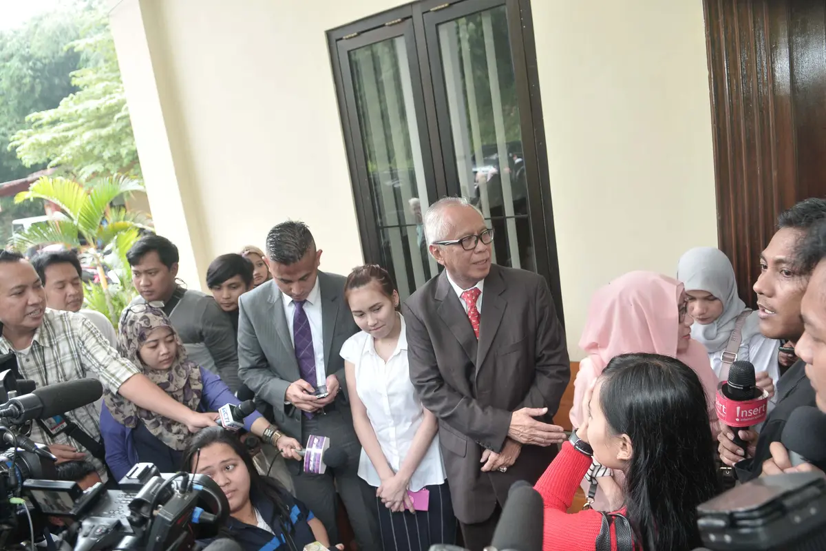 Enji Tak Datang Sidang, Ini Reaksi Ayu Ting-Ting