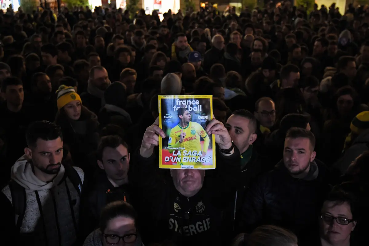 Emiliano Sala Meninggal Dunia, Pendukung FC Nantes Larut Dalam Rasa Duka