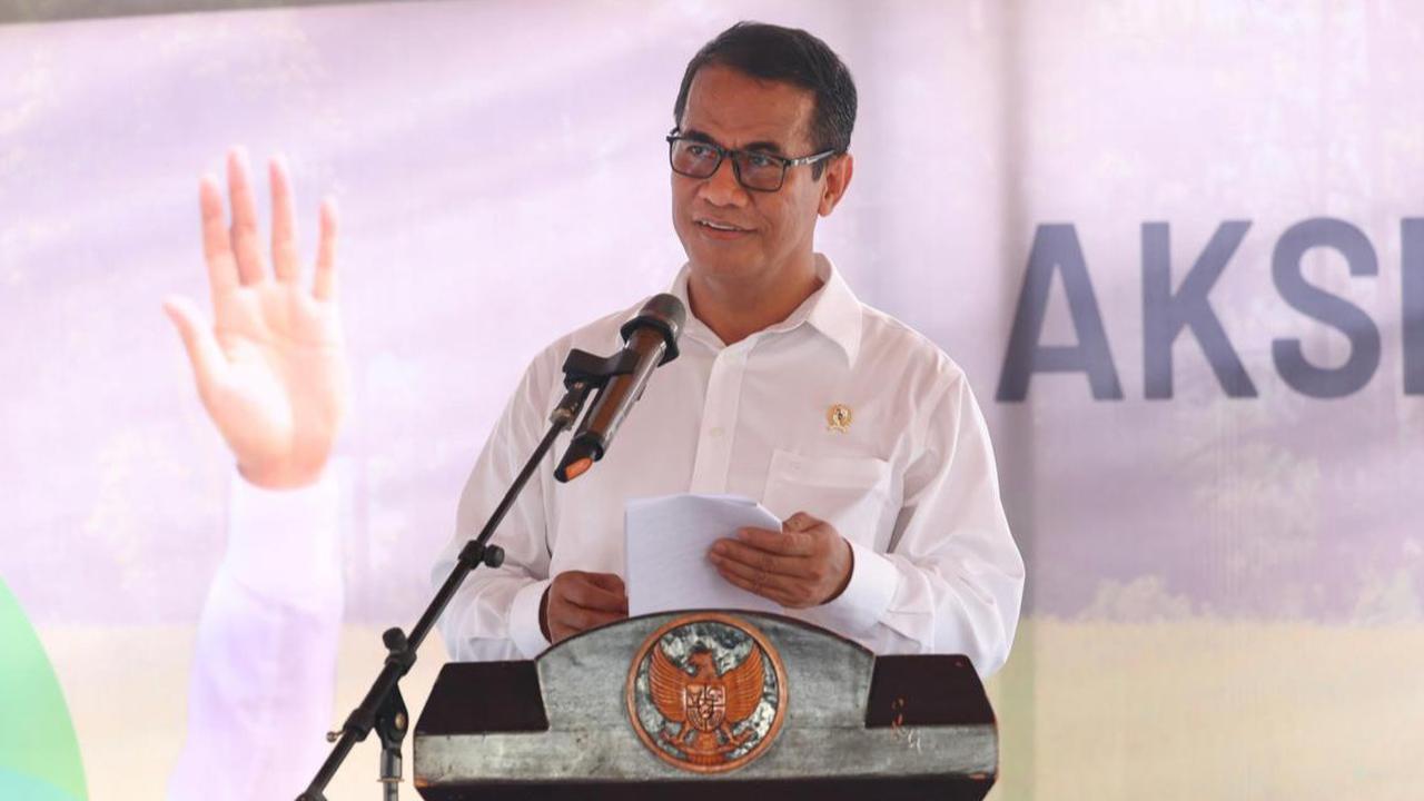 Menteri Amran Maksimalkan Anggaran Kementan untuk Petani, Kurangi Biaya Dinas dan Rapat