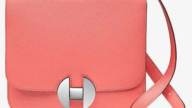 Tas Hermes warna living coral