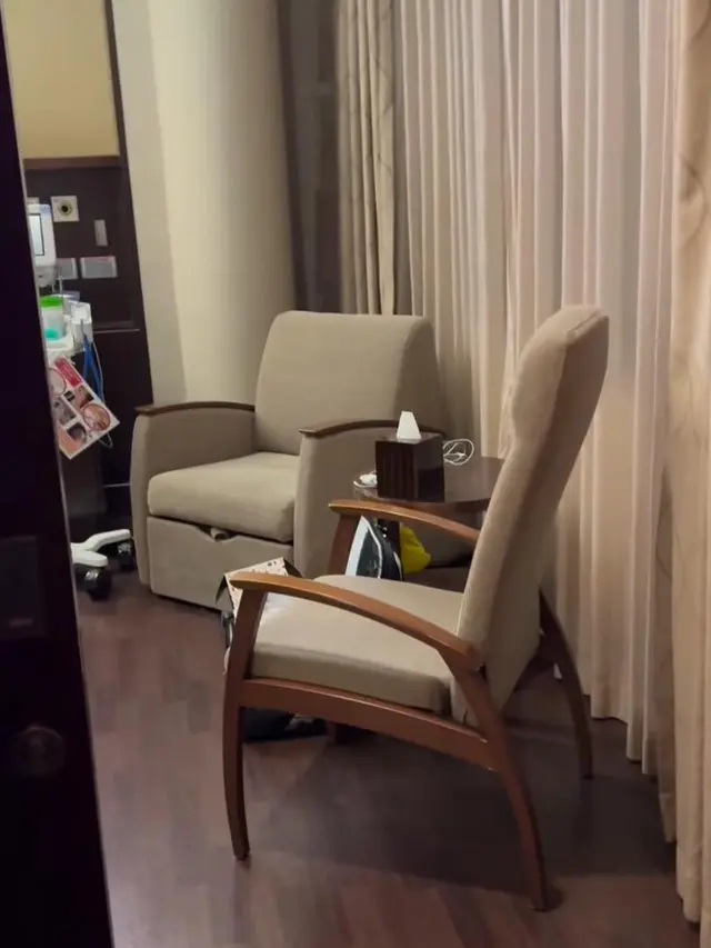 Hotman Paris dirawat di kamar Rp195 juta per malam. (credit:instagram.com/hotmanparisofficial)