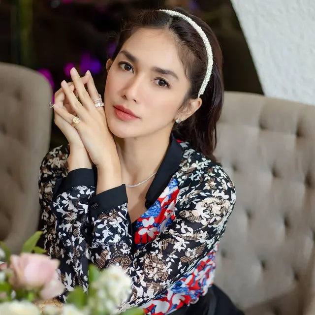 6 Artis Ini Hamil Anak Kelima di Usia 30-an Tahun, Terbaru Sheila Marcia