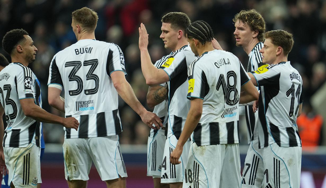 Meski sempat kecolongan dua gol, Newcastle berhasil menutup pertandingan dengan skor 3-2. (AP Photo/Jon Super)