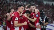 Timnas Indonesia merayakan gol yang dicetak Ole Romeny ke gawang China dalam laga Kualifikasi Piala Dunia 2026 zona Asia di Stadion Utama Gelora Bung Karno (SUGBK) Senayan, Jakarta, Kamis (5/6/2025). (Bola.com/Bagaskara Lazuardi)
