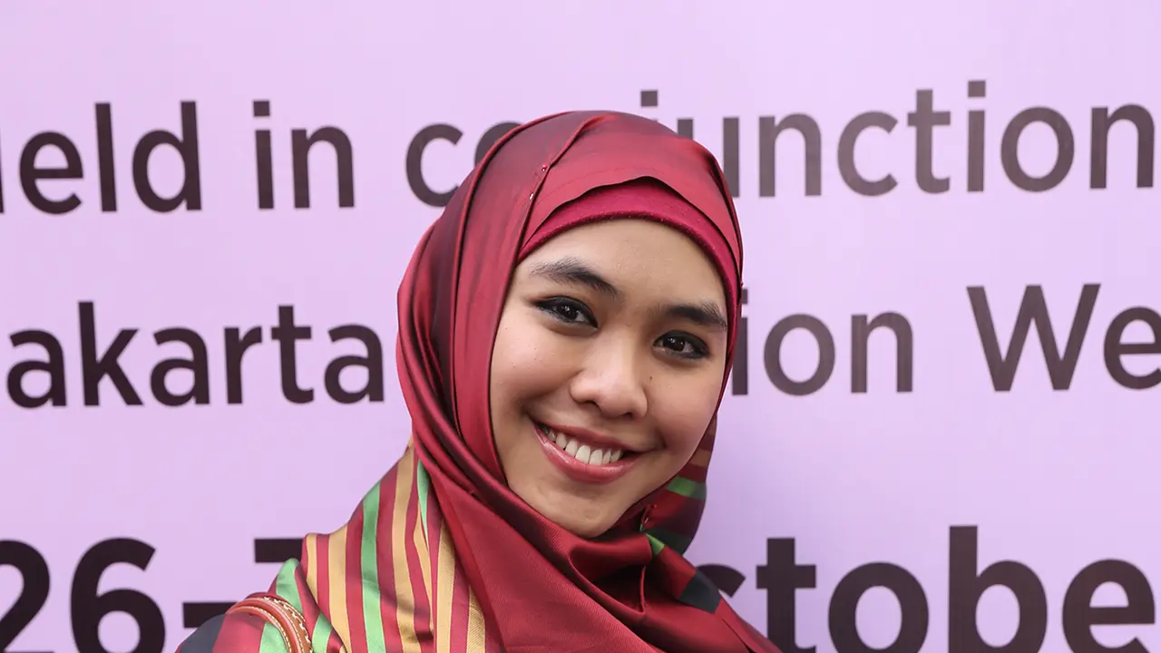 Oki Setiana Dewi