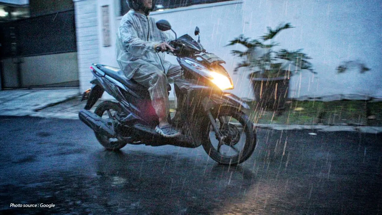 Berkendara Ketika Hujan