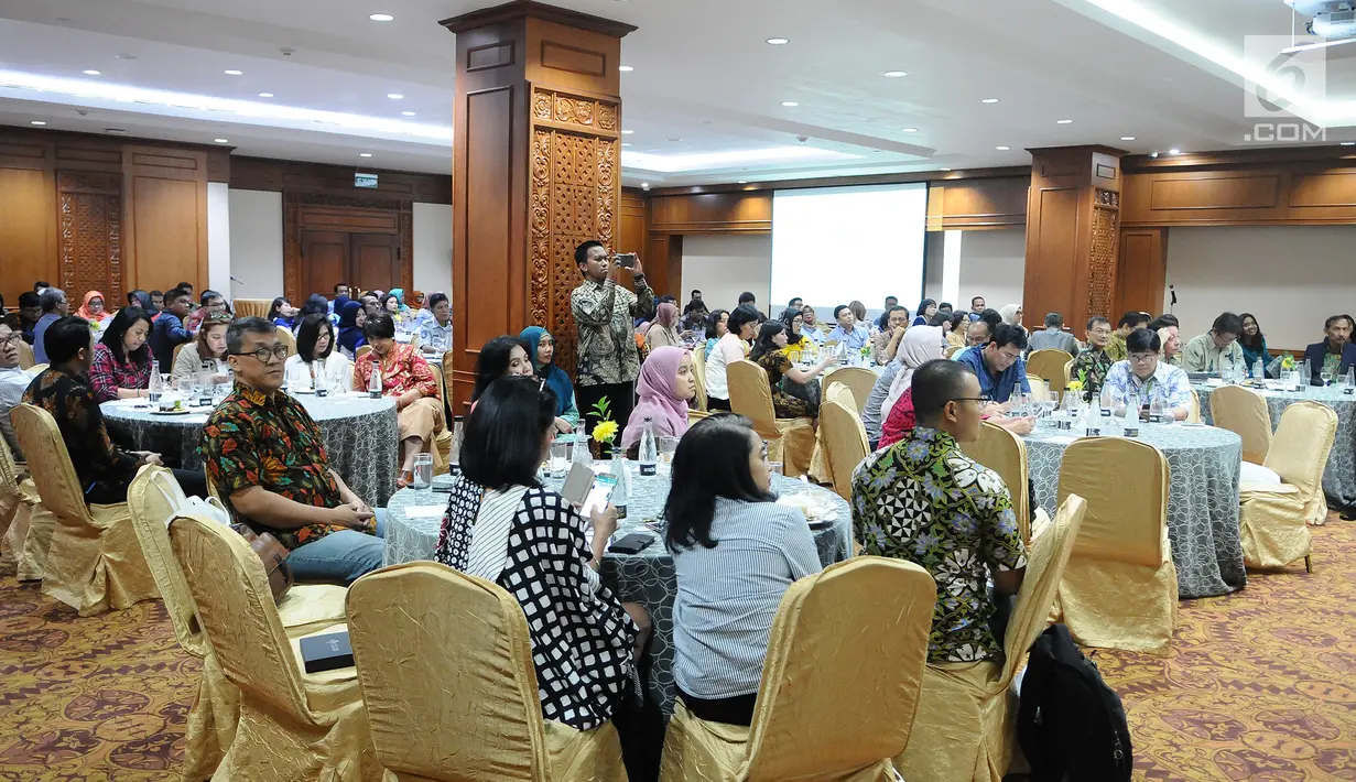 Suasana Round table discussion RS EMC di Jakarta, Kamis (21/3). Round table discussion RS EMC yang bertajuk Center of Excellence Update diadakan sebagai apresiasi pada para klien. (Liputan6.com/Herman Zakharia)