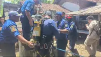 Penyelamatan Lansia dari Dasar Sumur Berlangsung Dramatis