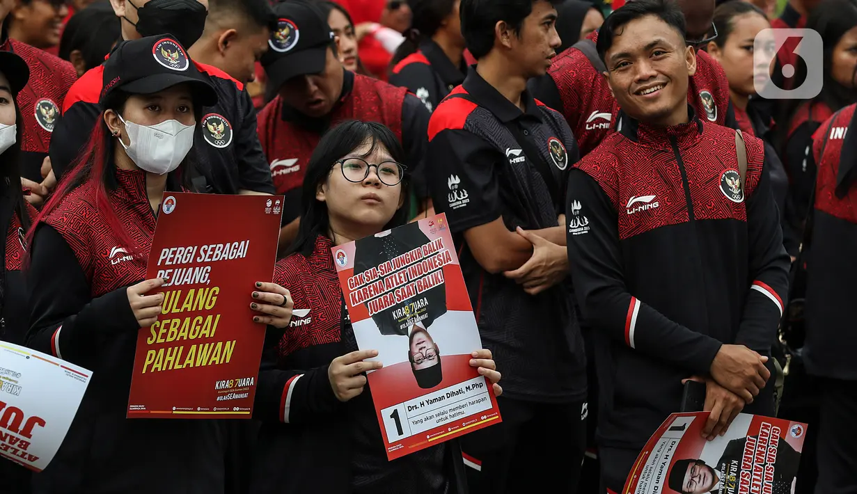 Kegiatan dihadiri sekitar 14 cabang olahraga, tidak termasuk sepakbola yang sudah menunggu di bus. (Liputan6.com/Johan Tallo)