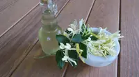 How To Make Simple Syrup At Home On Stovetop And Microwave