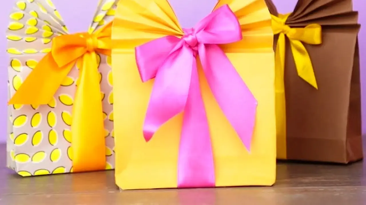 Bungkus Kado Valentine Anda dengan Cara Mudah Ini