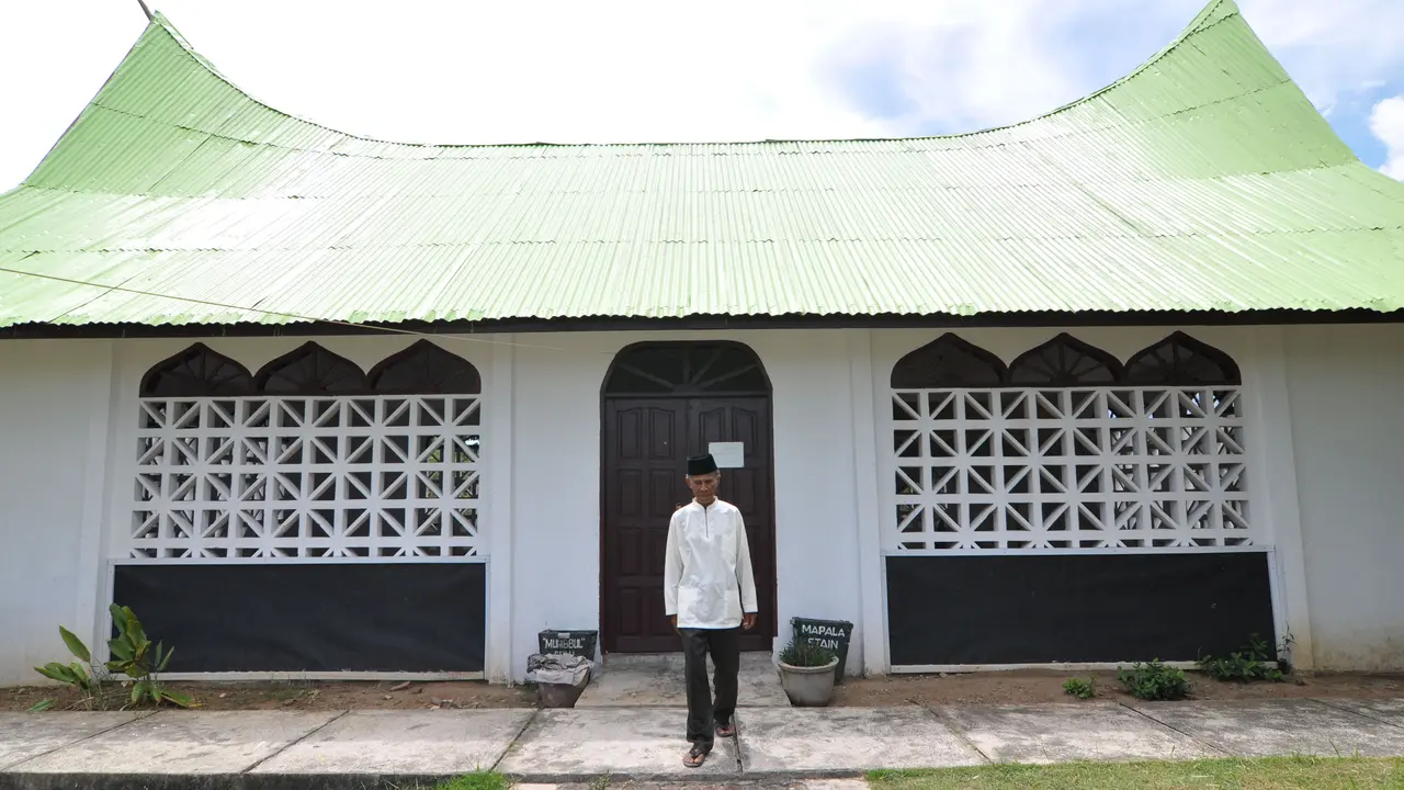 Daya Tarik Wisata Religi, Makam Datuk Karama di Palu 